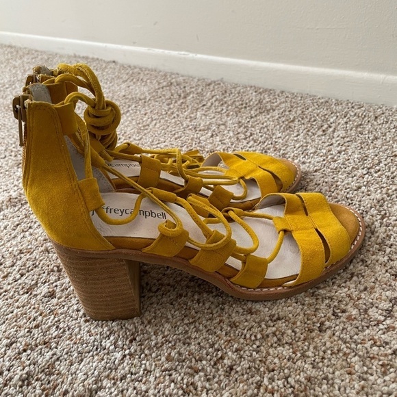 Jeffery Campbell Linares Mustard Suede Shoes Size 7 - Picture 4 of 8